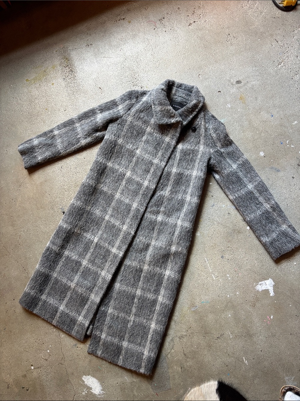 Aritzia Babaton Jacoby Gray Plaid Coat